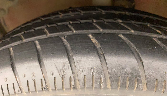 2020 Maruti Celerio ZXI (O), Petrol, Manual, 36,085 km, Left Front Tyre Tread