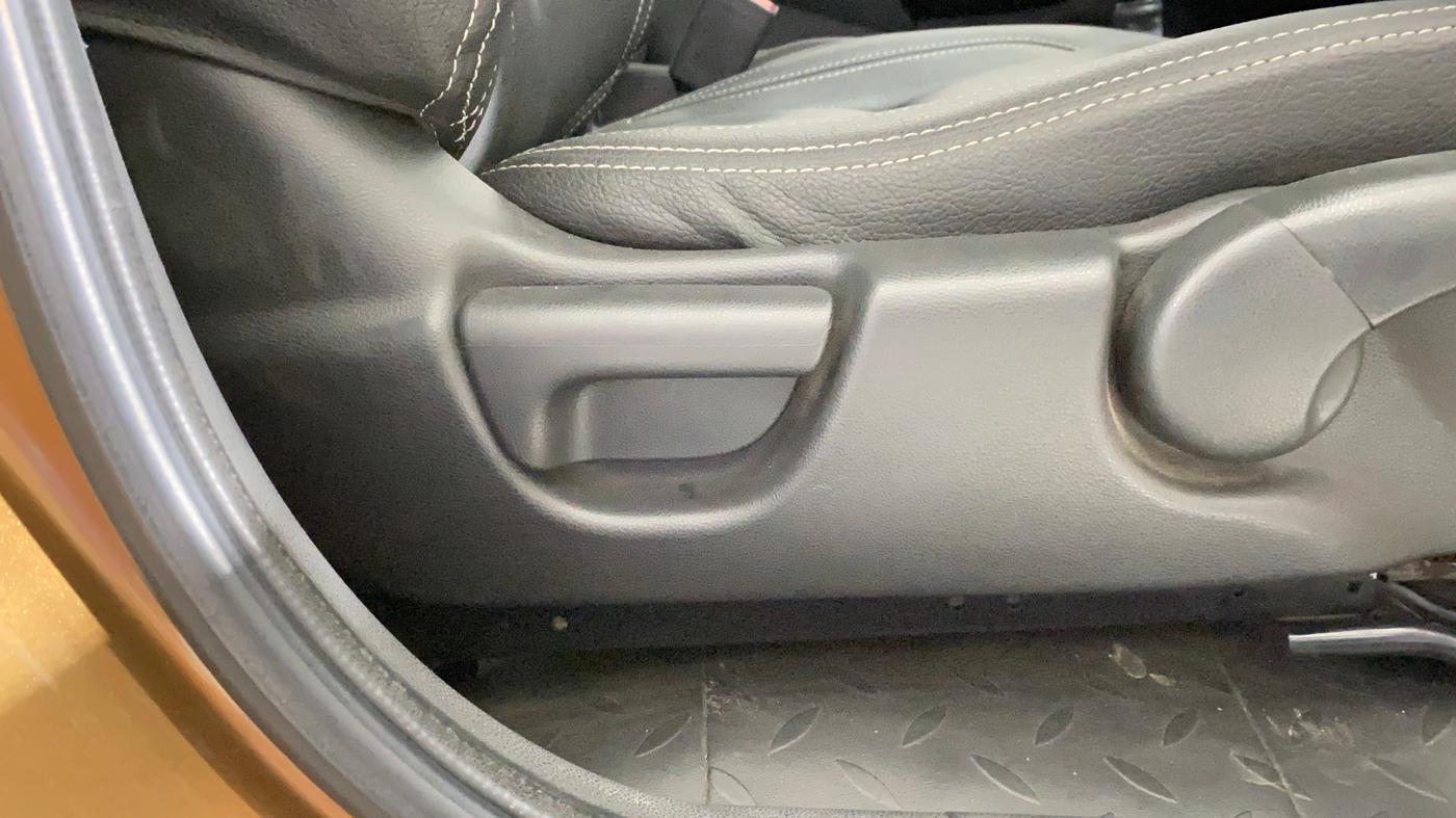 2017 Honda WR-V 1.2L I-VTEC S MT, Petrol, Manual, 97,782 km, Driver Side Adjustment Panel