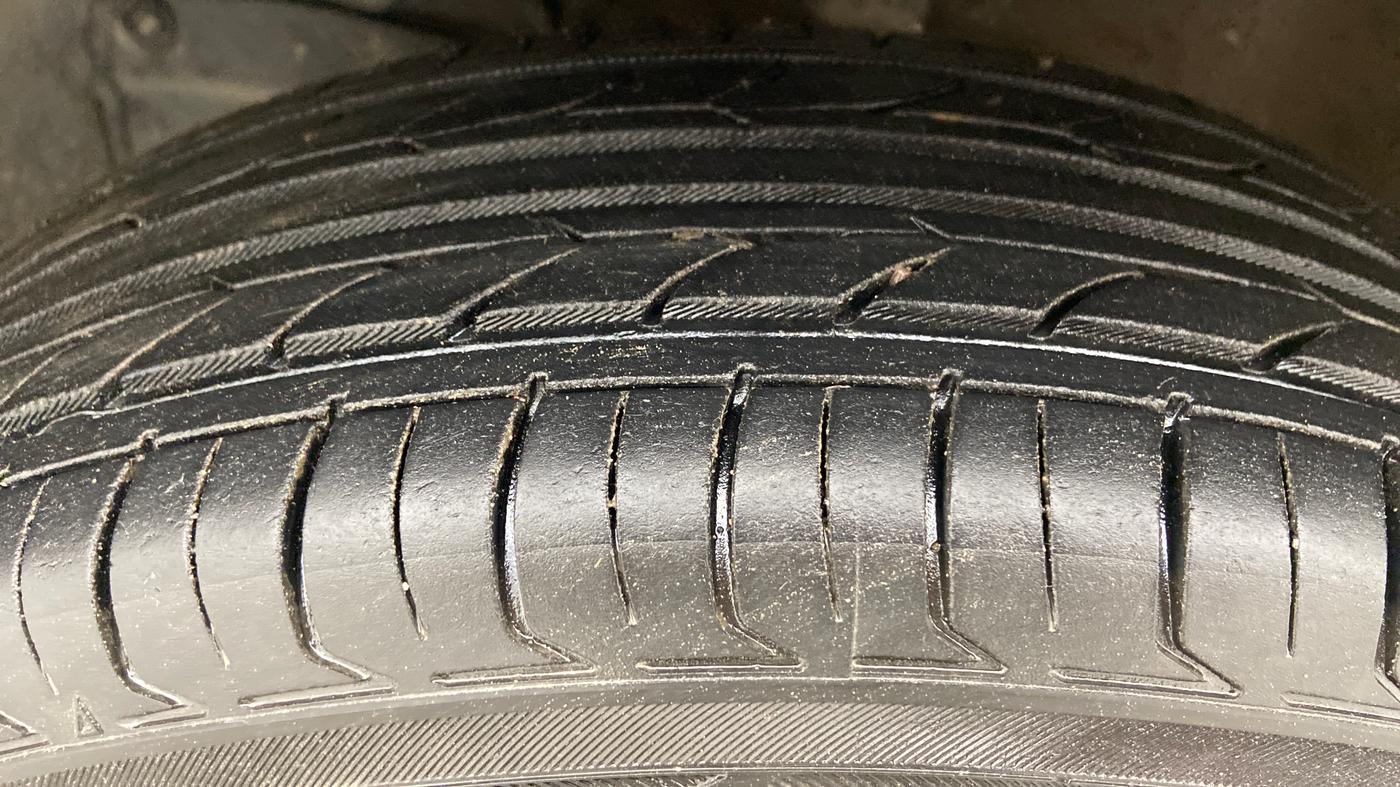 2020 Maruti New Wagon-R LXI CNG 1.0, CNG, Manual, 61,785 km, Left Front Tyre Tread