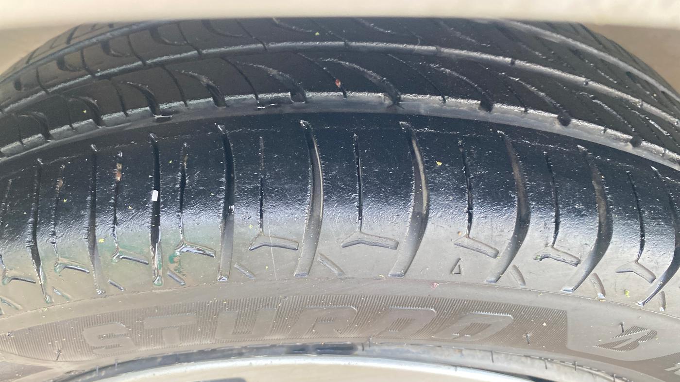 2018 Maruti Alto K10 VXI, Petrol, Manual, 58,191 km, Left Front Tyre Tread
