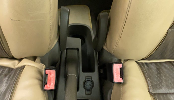 2011 Hyundai i10 SPORTZ 1.1, Petrol, Manual, 72,299 km, Driver Side Adjustment Panel