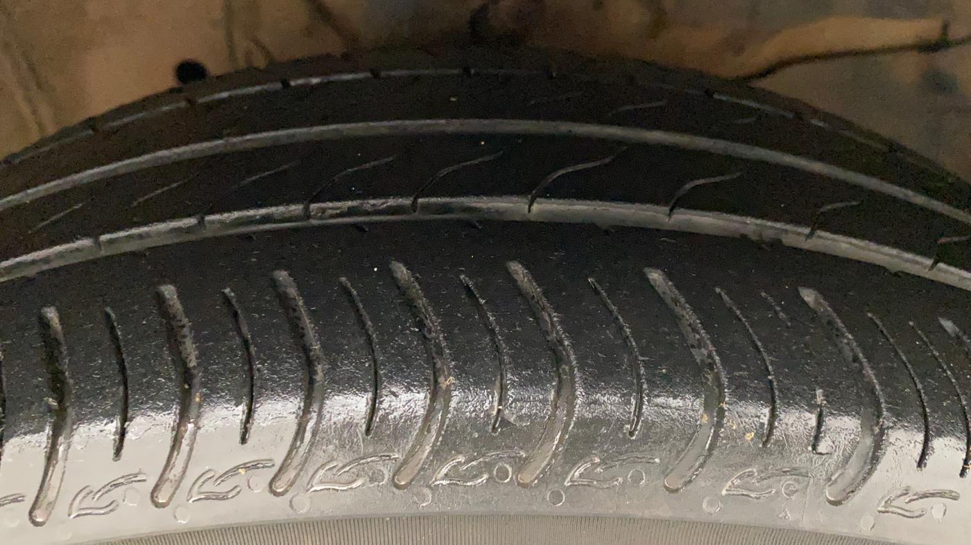 2017 Honda Jazz 1.2L I-VTEC V AT, Petrol, Automatic, 67,757 km, Right Front Tyre Tread