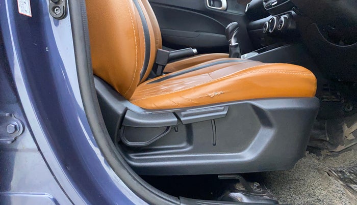 2021 Hyundai VENUE SX 1.0 TURBO IMT, Petrol, Manual, 40,032 km, Driver Side Adjustment Panel