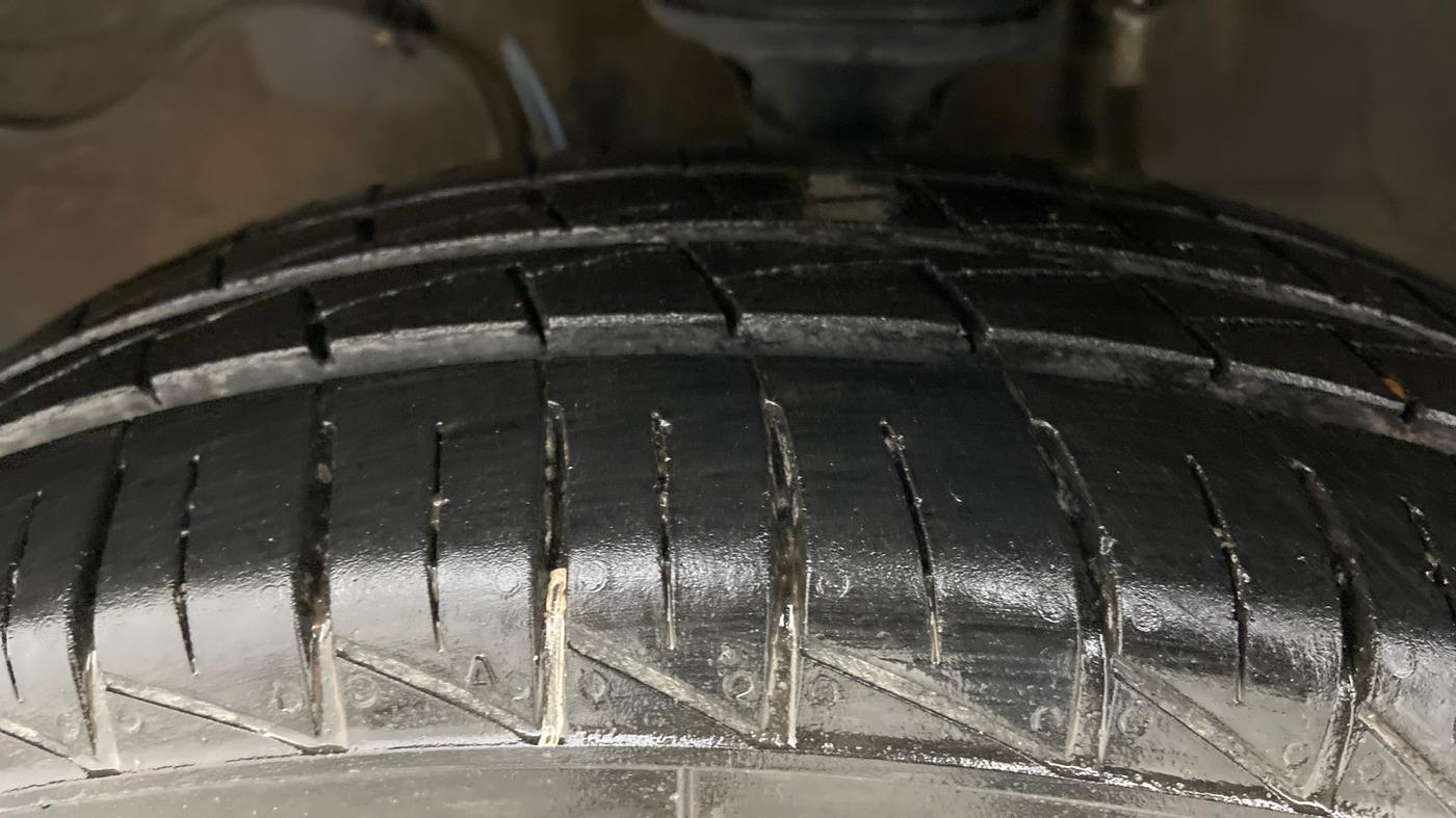 2022 Maruti Alto LXI O, Petrol, Manual, 11,369 km, Left Front Tyre Tread