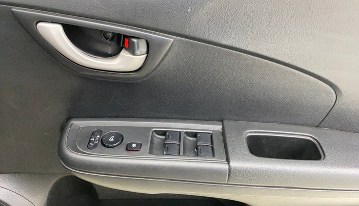 2018 Honda BR-V 1.5L I-VTEC S, Petrol, Manual, 29,807 km, Driver Side Door Panels Control