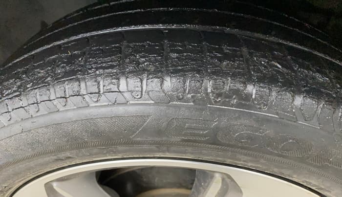 2018 Hyundai Verna 1.6 VTVT SX O, Petrol, Manual, 37,742 km, Left Front Tyre Tread