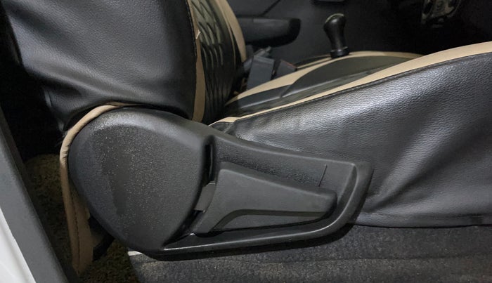 2023 Maruti Alto K10 VXI, Petrol, Manual, 41,936 km, Driver Side Adjustment Panel