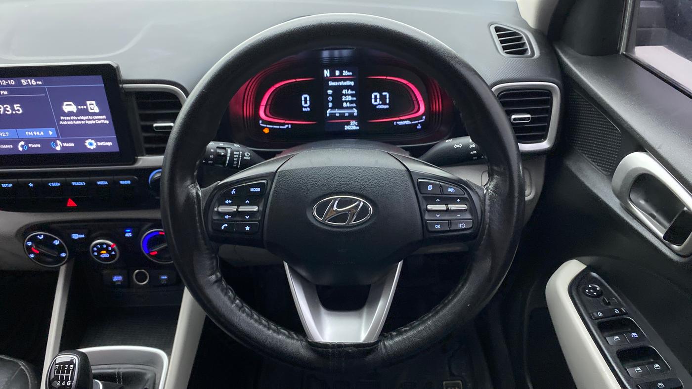 2022 Hyundai VENUE S (O) 1.0 TURBO IMT, Petrol, Manual, 24,228 km, Steering Wheel Close Up