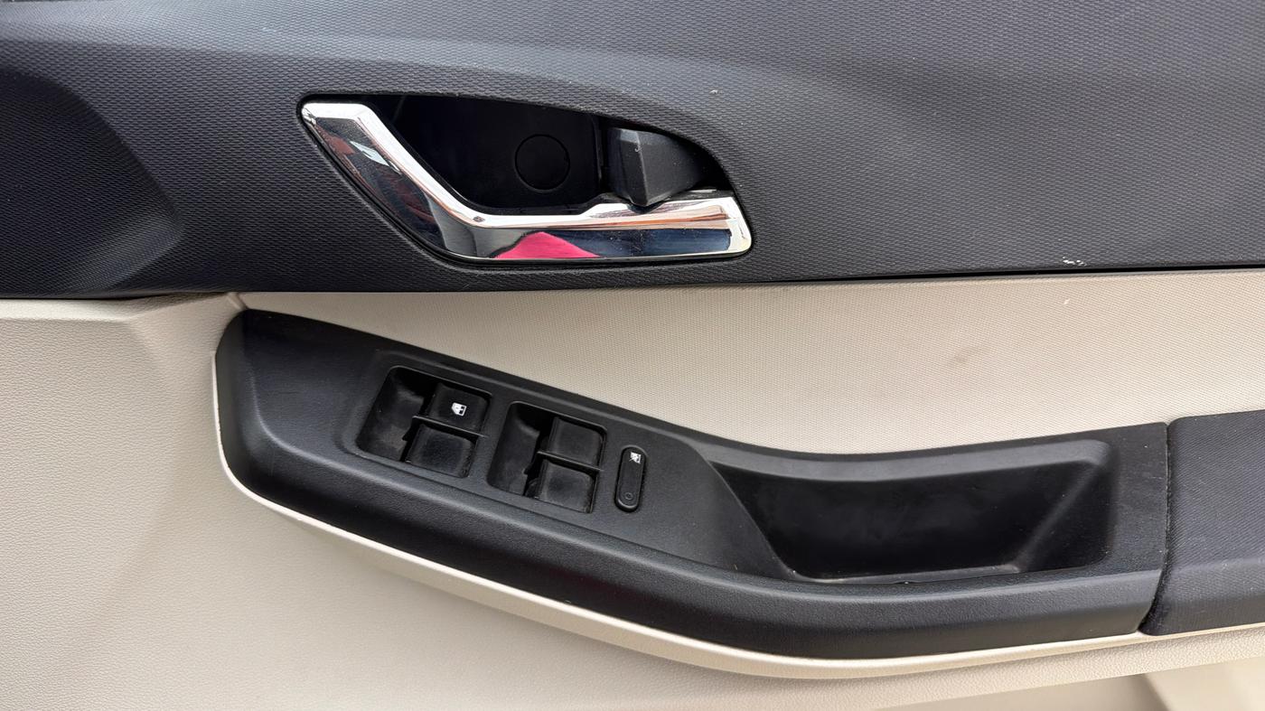 2022 Tata Tiago XZ PLUS CNG, CNG, Manual, 54,783 km, Driver Side Door Panels Control