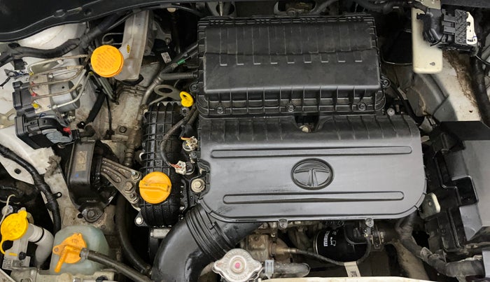 2022 Tata PUNCH PURE MT, Petrol, Manual, 11,555 km, Engine View - Right