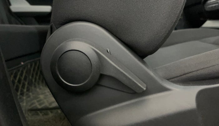 2022 Tata PUNCH PURE MT, Petrol, Manual, 11,555 km, Driver Side Adjustment Panel