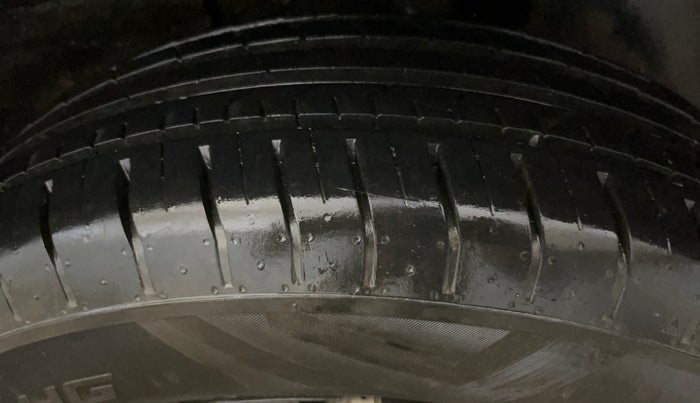 2022 Tata PUNCH PURE MT, Petrol, Manual, 11,555 km, Left Rear Tyre Tread
