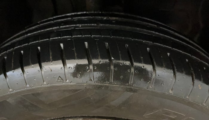 2022 Tata PUNCH PURE MT, Petrol, Manual, 11,555 km, Right Front Tyre Tread