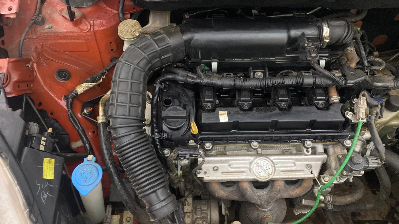 2022 Maruti Swift VXI AMT, Petrol, Automatic, 48,050 km, Engine View - Right