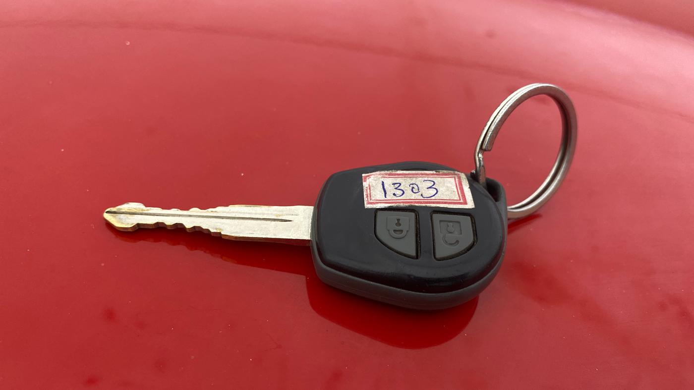 2022 Maruti Swift VXI AMT, Petrol, Automatic, 48,050 km, Key Close Up
