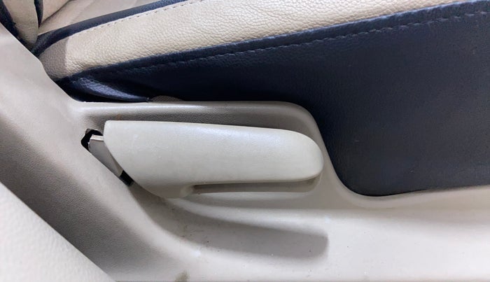 2016 Maruti Ertiga VDI SHVS, Diesel, Manual, 67,304 km, Driver Side Adjustment Panel