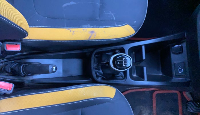 2022 Renault Kwid CLIMBER MT 1.0, Petrol, Manual, 34,037 km, Gear Lever