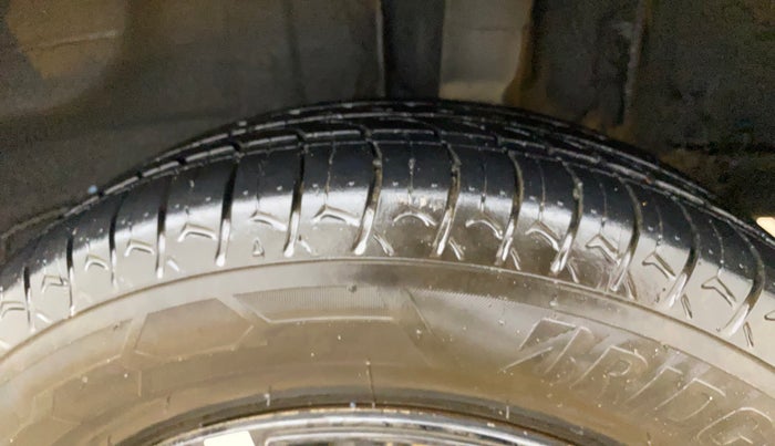 2022 Renault Kwid CLIMBER MT 1.0, Petrol, Manual, 34,037 km, Left Rear Tyre Tread