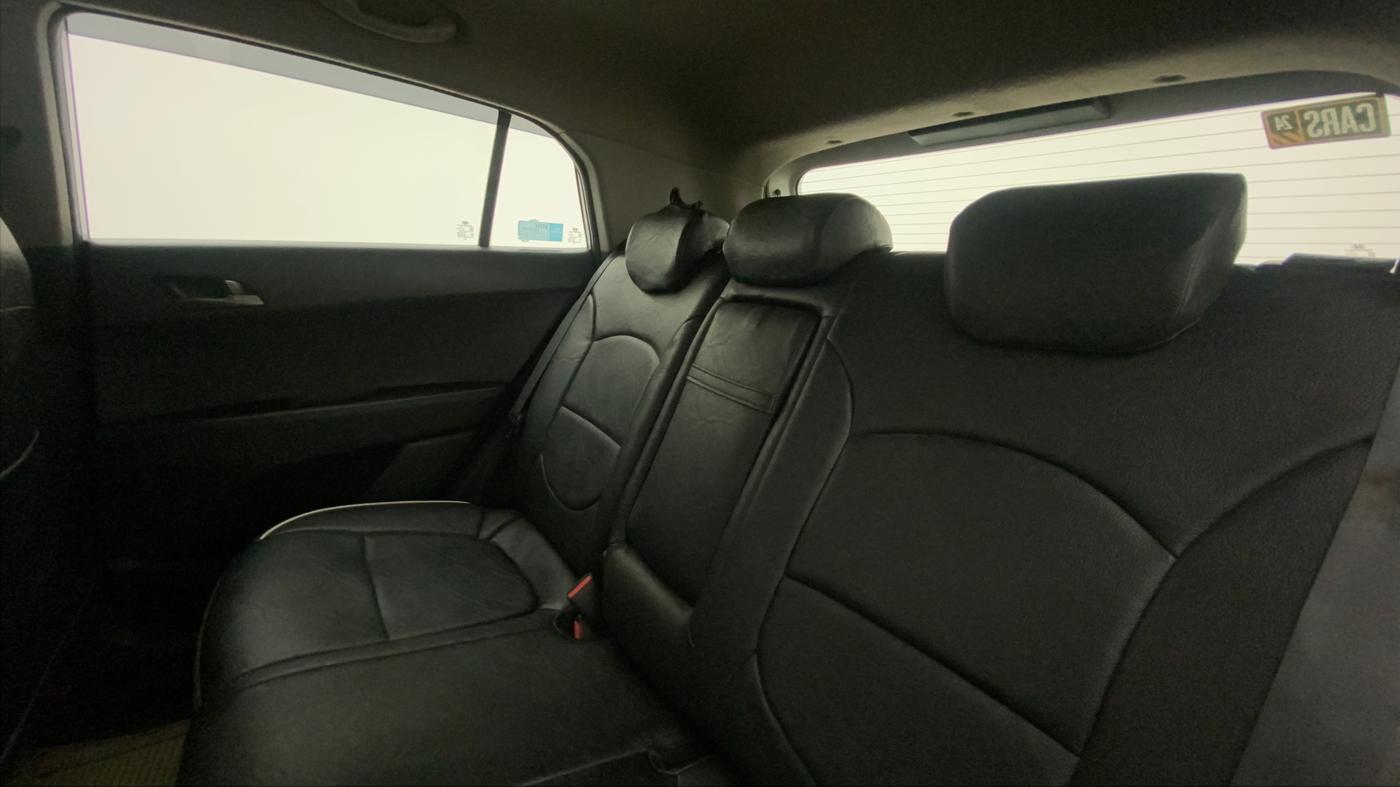 2016 Hyundai Creta SX PLUS AT 1.6 DIESEL, Diesel, Automatic, 77,907 km, Right Side Rear Door Cabin