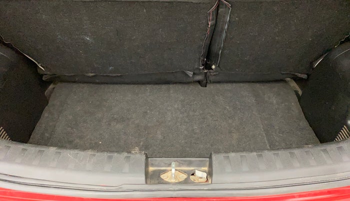 2015 Maruti Swift VXI, Petrol, Manual, 1,20,695 km, Boot Inside
