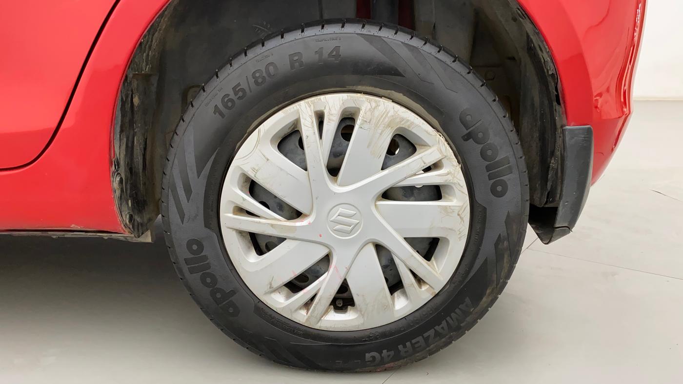 2015 Maruti Swift VXI, Petrol, Manual, 1,20,695 km, Left Rear Wheel