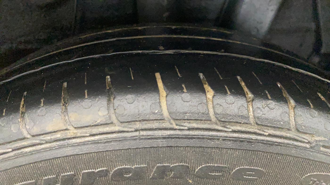 2020 Hyundai AURA SX PLUS 1.2 AMT CRDI, Diesel, Automatic, 66,459 km, Left Rear Tyre Tread