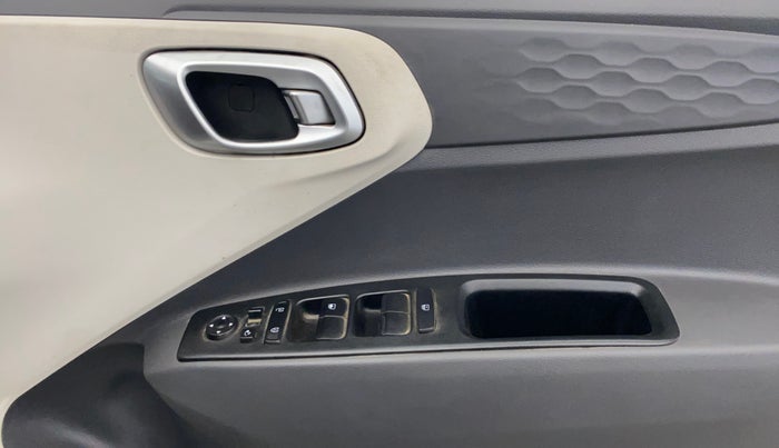 2020 Hyundai AURA SX PLUS 1.2 AMT CRDI, Diesel, Automatic, 66,459 km, Driver Side Door Panels Control