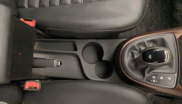 2020 Hyundai AURA SX PLUS 1.2 AMT CRDI, Diesel, Automatic, 66,459 km, Gear Lever