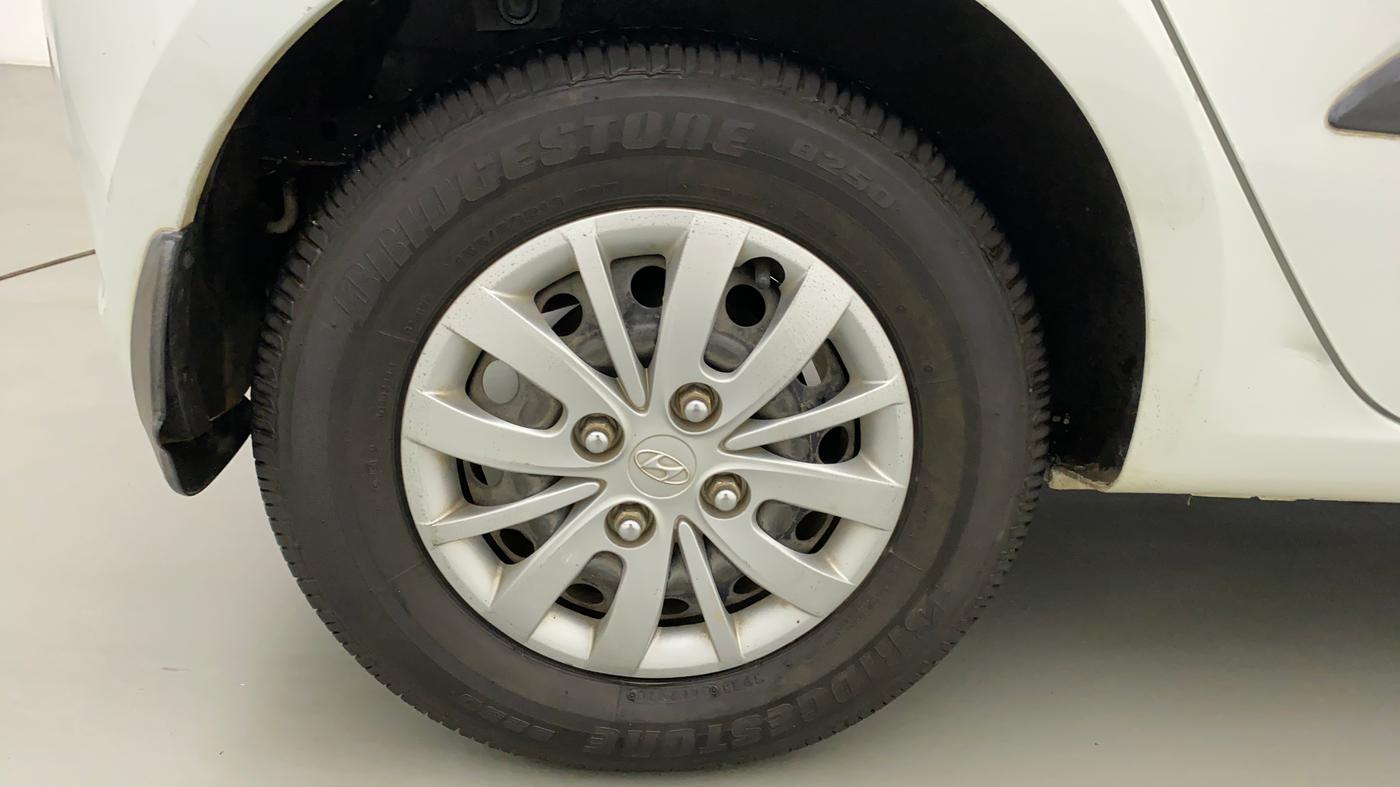 2013 Hyundai i10 MAGNA 1.2, Petrol, Manual, 29,821 km, Right Rear Wheel