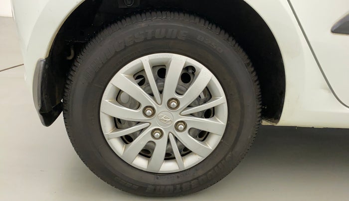 2013 Hyundai i10 MAGNA 1.2, Petrol, Manual, 29,821 km, Right Rear Wheel