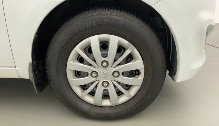 2013 Hyundai i10 MAGNA 1.2, Petrol, Manual, 29,821 km, Right Front Wheel