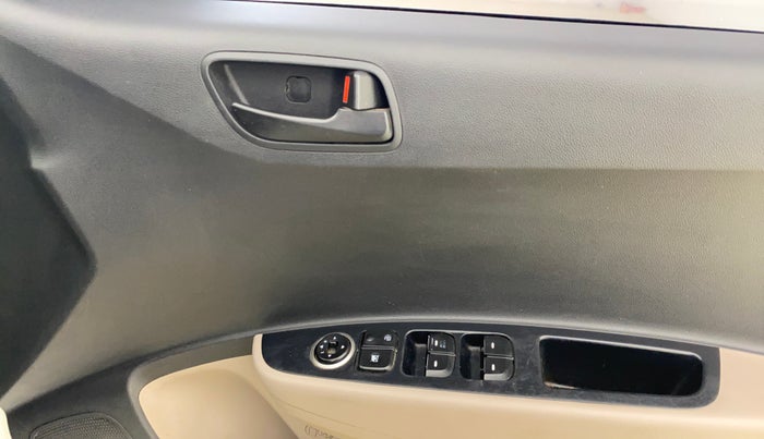 2018 Hyundai Grand i10 MAGNA 1.2 KAPPA VTVT, Petrol, Manual, 53,790 km, Driver Side Door Panels Control