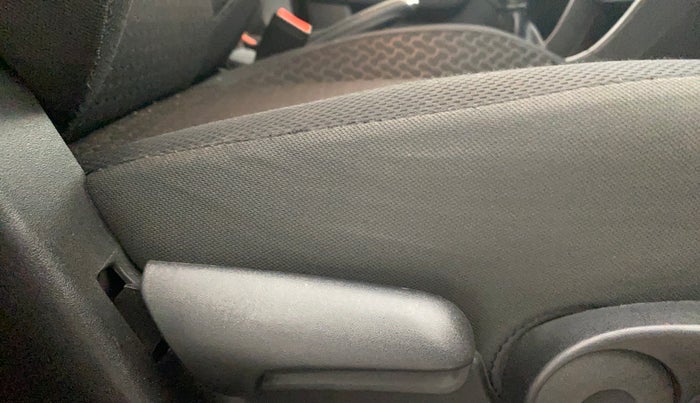 2019 Maruti Vitara Brezza ZDI PLUS DUAL TONE, Diesel, Manual, 35,944 km, Driver Side Adjustment Panel