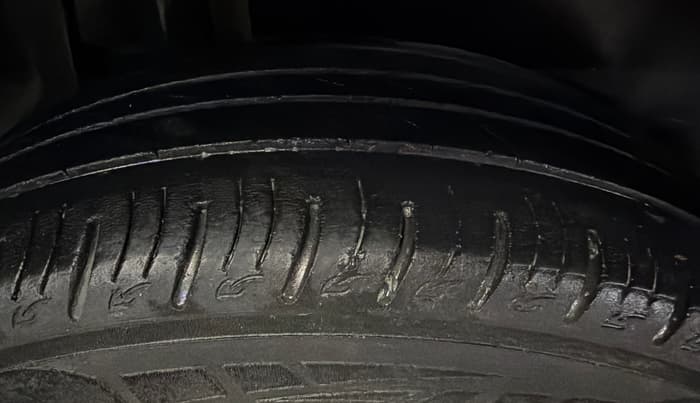 2021 Maruti Vitara Brezza VXI AT SHVS, Petrol, Automatic, 67,195 km, Right Rear Tyre Tread