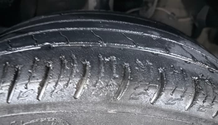 2021 Maruti Vitara Brezza VXI AT SHVS, Petrol, Automatic, 67,195 km, Right Front Tyre Tread
