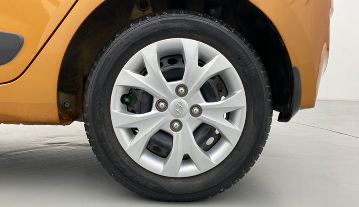 2015 Hyundai Grand i10 SPORTZ 1.2 KAPPA VTVT, Petrol, Manual, 8,714 km, Left Rear Wheel