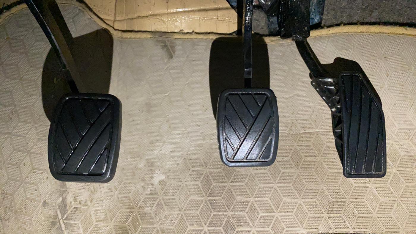 2024 Maruti Ertiga   VXI (O) CNG, CNG, Manual, 18,639 km, Pedals