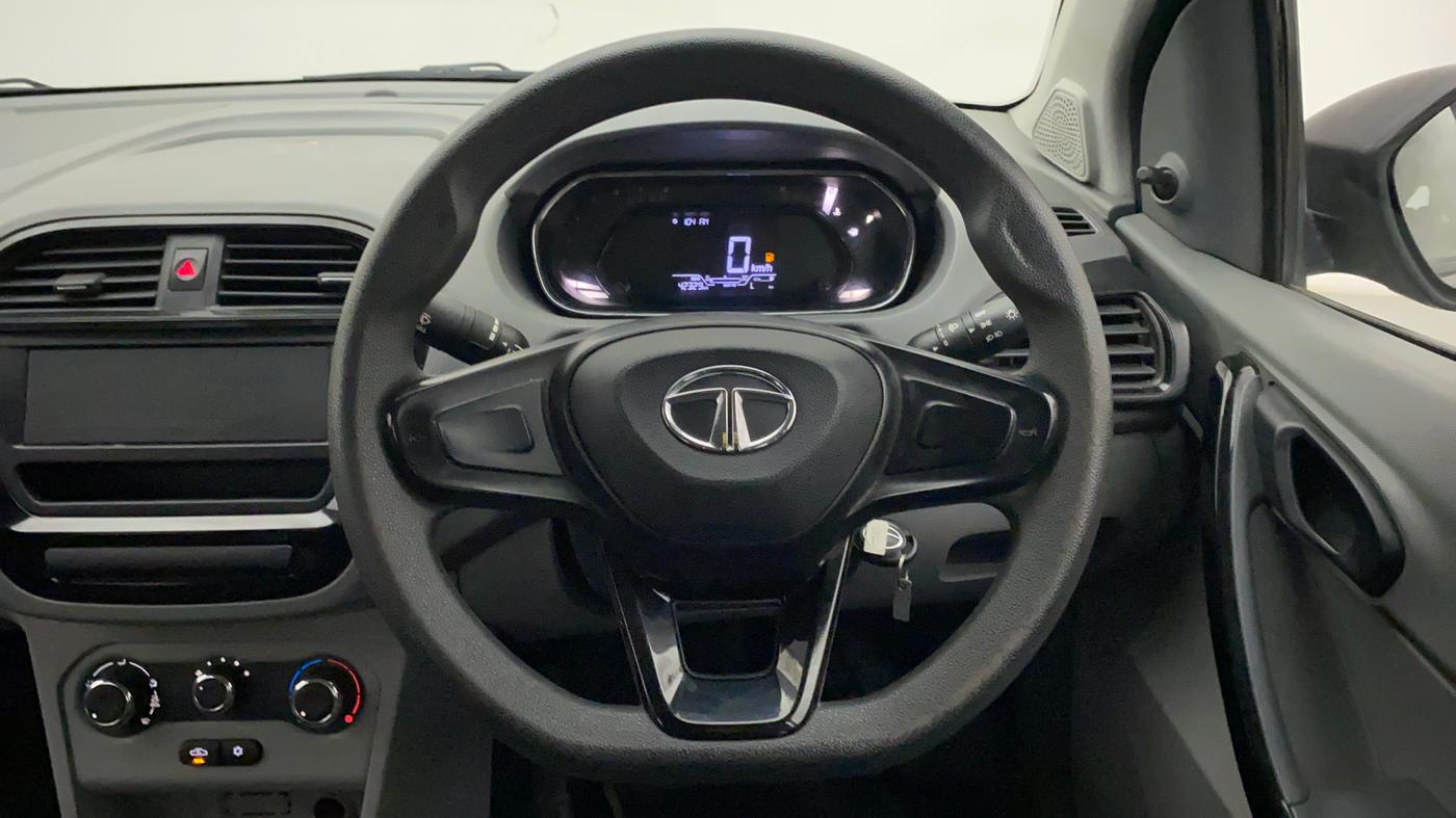 2021 Tata TIGOR XE PETROL, Petrol, Manual, 52,822 km, Steering Wheel Close Up