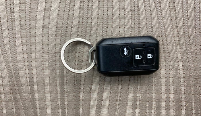 2021 Maruti Dzire ZXI, Petrol, Manual, 78,061 km, Key Close Up