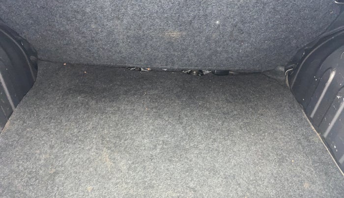 2016 Renault Kwid RXT 0.8 (O), Petrol, Manual, 67,358 km, Boot Inside