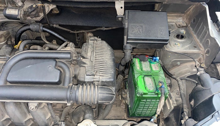 2016 Renault Kwid RXT 0.8 (O), Petrol, Manual, 67,358 km, Engine View - Left