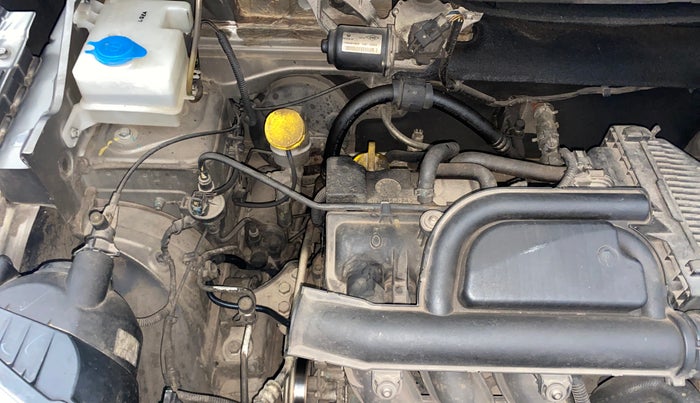 2016 Renault Kwid RXT 0.8 (O), Petrol, Manual, 67,358 km, Engine View - Right