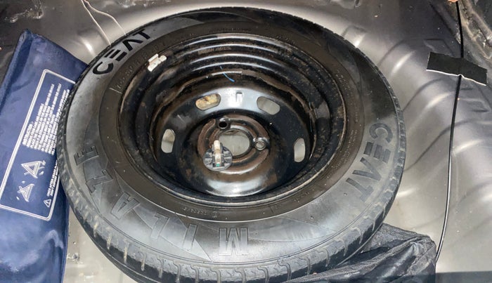 2016 Renault Kwid RXT 0.8 (O), Petrol, Manual, 67,358 km, Spare Tyre