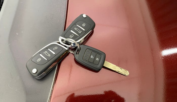 2018 Honda Jazz 1.2L I-VTEC V, Petrol, Manual, 42,213 km, Key Close Up