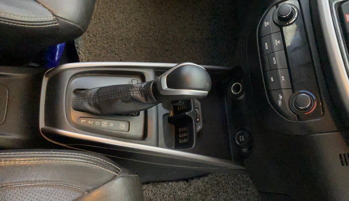 2021 Maruti XL6 ALPHA AT, Petrol, Automatic, 88,174 km, Gear Lever