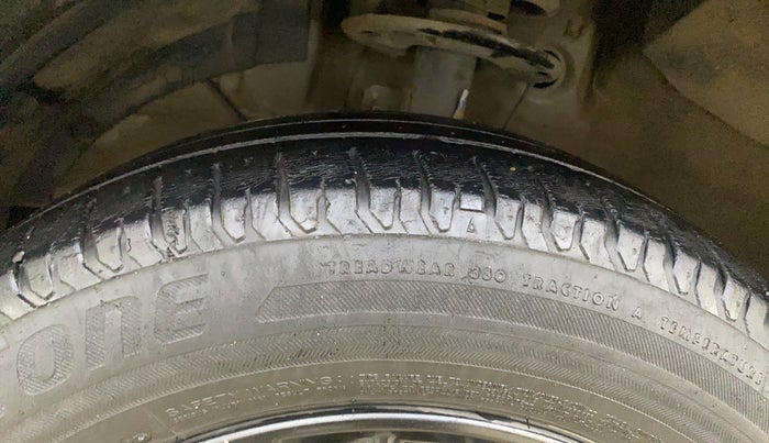 2021 Maruti XL6 ALPHA AT, Petrol, Automatic, 88,174 km, Left Front Tyre Tread