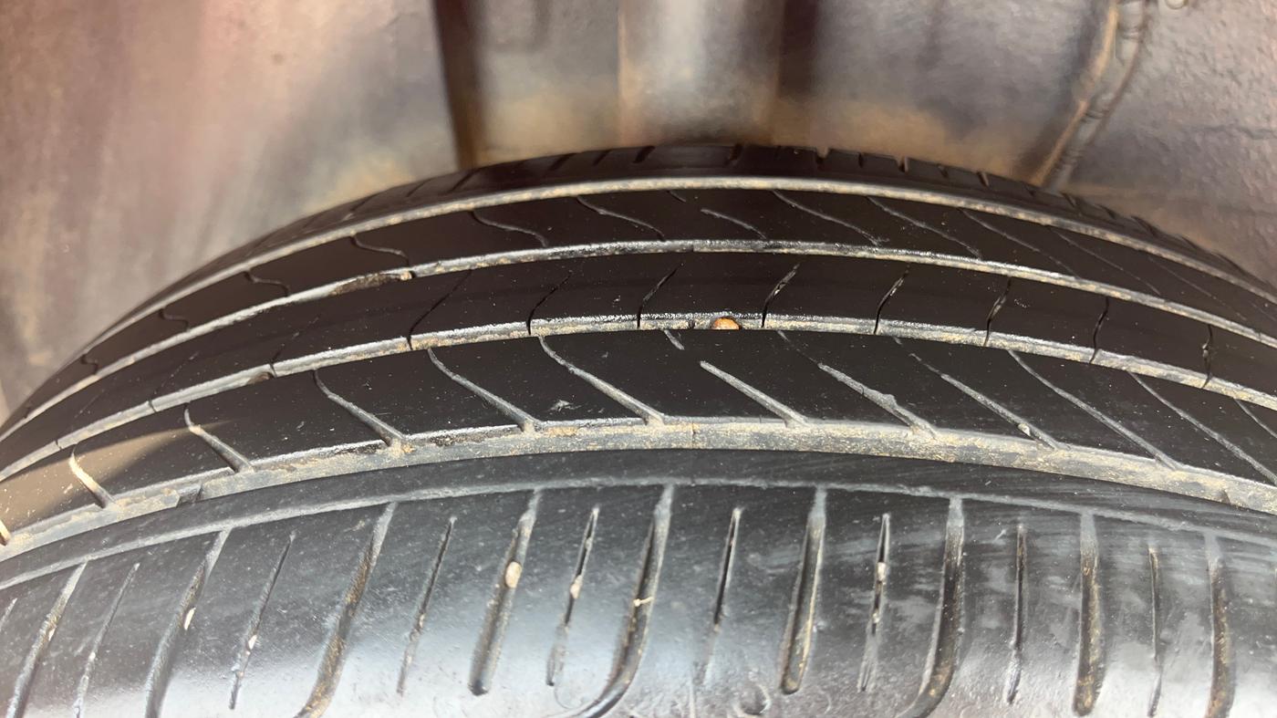 2021 Tata ALTROZ XZ PETROL, Petrol, Manual, 94,303 km, Right Rear Tyre Tread