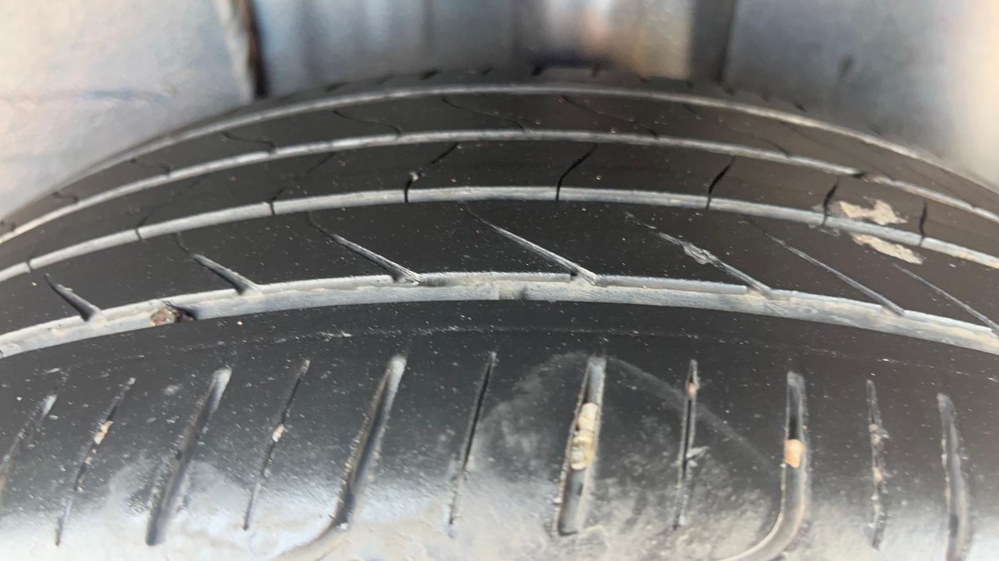 2021 Tata ALTROZ XZ PETROL, Petrol, Manual, 94,303 km, Left Rear Tyre Tread