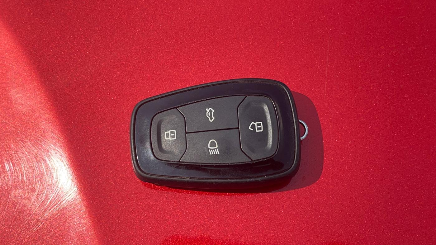 2021 Tata ALTROZ XZ PETROL, Petrol, Manual, 94,303 km, Key Close Up