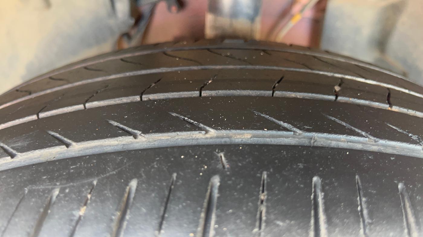 2021 Tata ALTROZ XZ PETROL, Petrol, Manual, 94,303 km, Left Front Tyre Tread